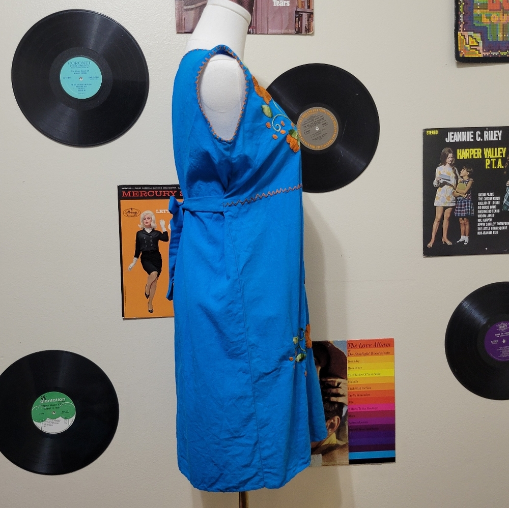 Vintage Blue Floral Embroidered Dress - Picture 4 of 7
